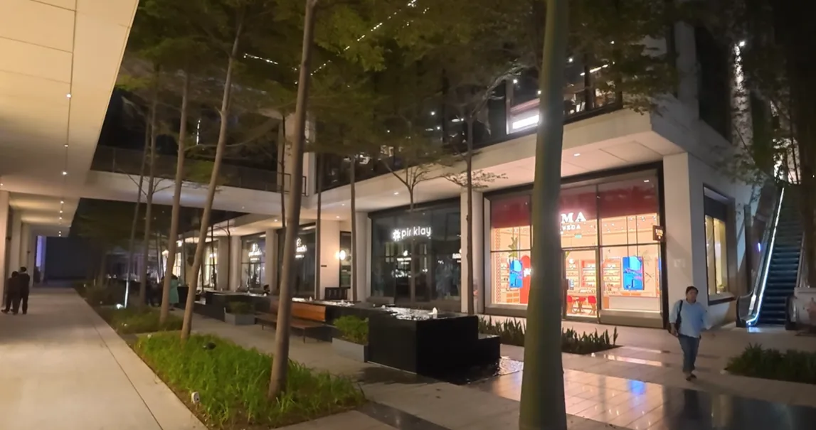 Tree-lined family walking area at Grand View High Street Gurgaon