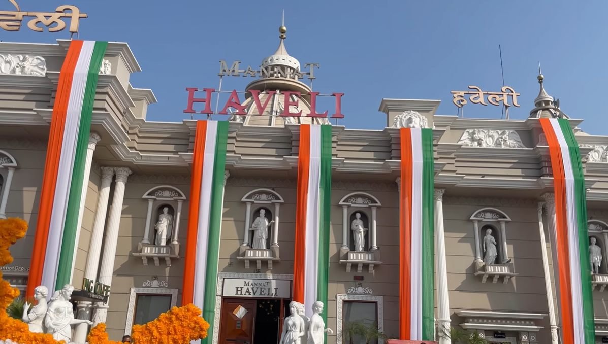 Mannat Haveli Murthal Review: A Family Highway Stop, With One Big Parking Problem
